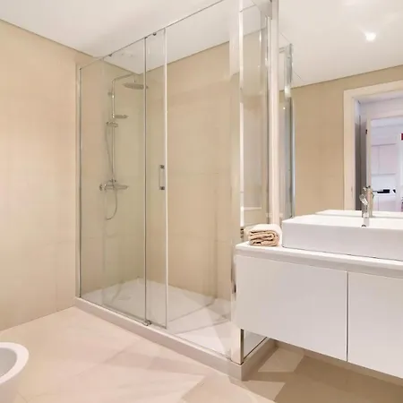 شقة Beautiful Modern Design With Swimming Pool فيلامورا